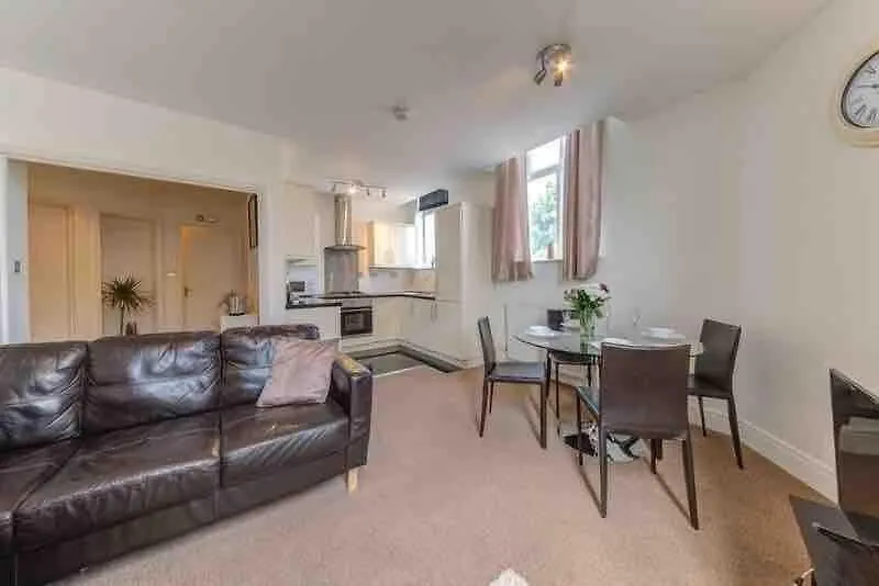 2 Bed Apartment - Westfield - Λονδίνο
